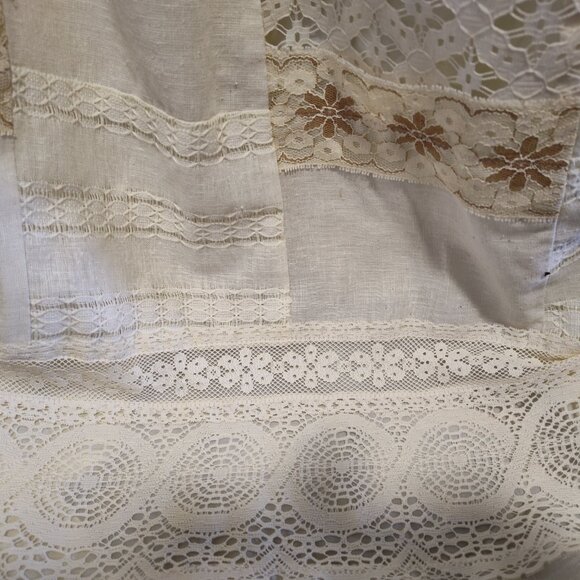 Vintage white lace patchwork maxi skirt - Picture 6 of 9